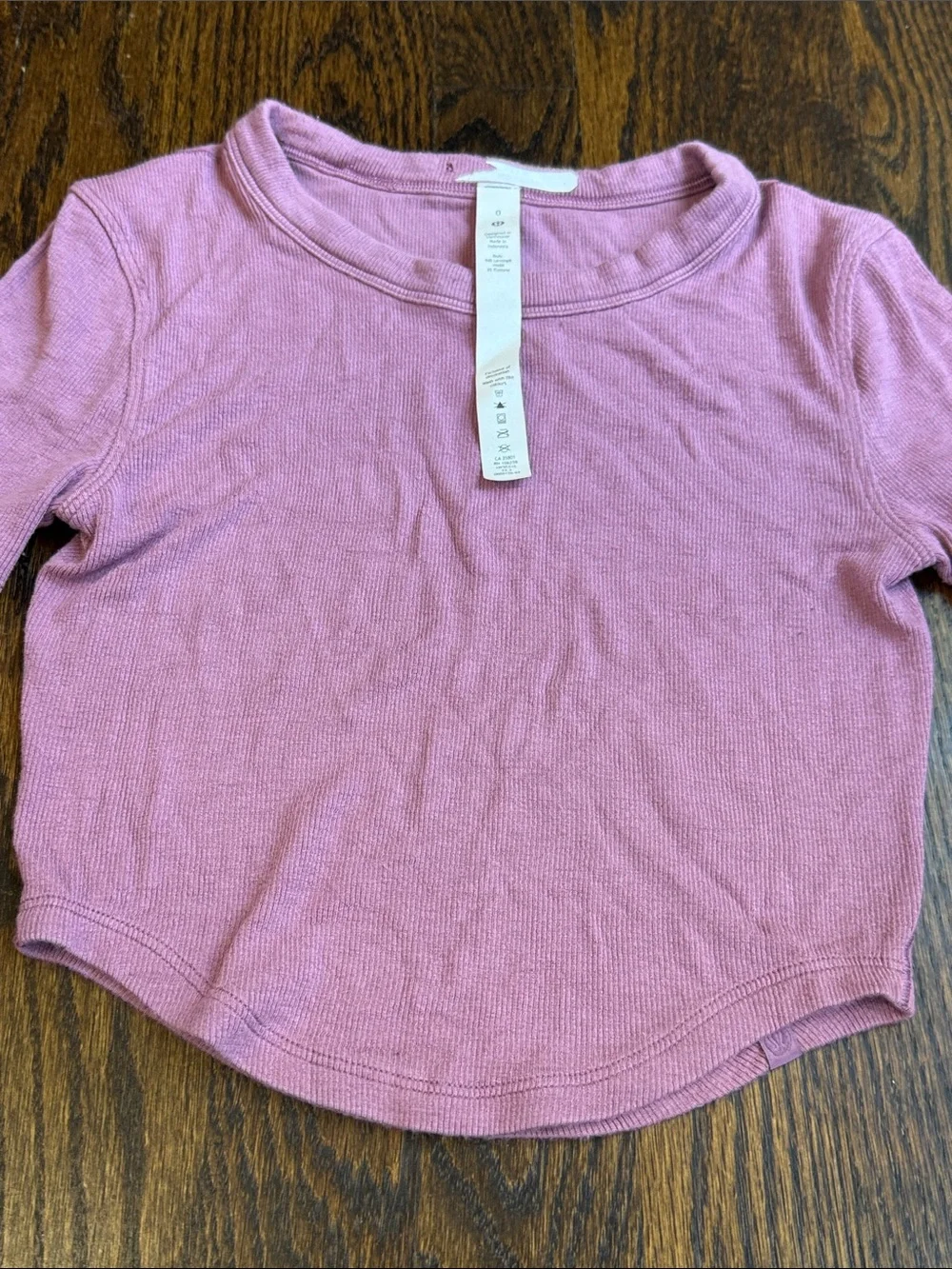 Lululemon women’s size 0 dusty pink top